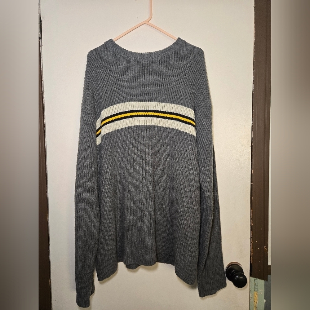 VINTAGE Aeropostale Men's Knit Sweater Size XL Gray With Navy Yellow Stripes